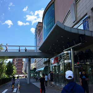华堂商场亚远村